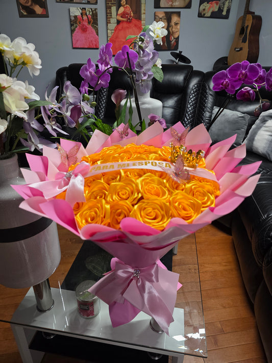 Ramo de rosas amarillas